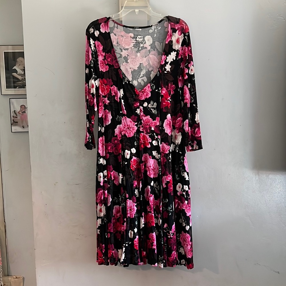 Women’s 2x long sleeve dress new without tags